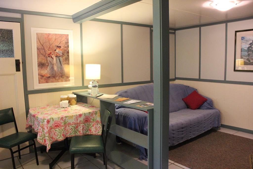 The Gables Yungaburra Bed & Breakfast Oda fotoğraf